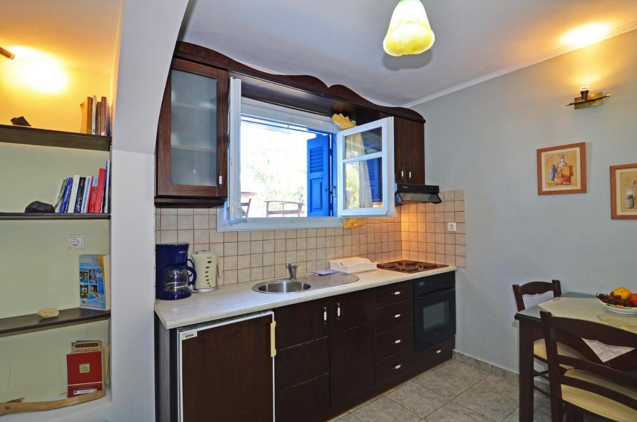 Nikos Sea View Apartments アダマス エクステリア 写真